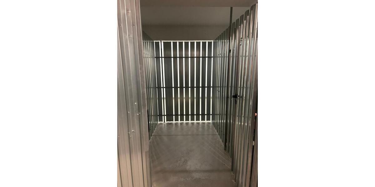 Etagenwohnung Nürnberg - 2 Zimmer, 65 m&sup2;, 1.300&euro; | Angebot:25937755