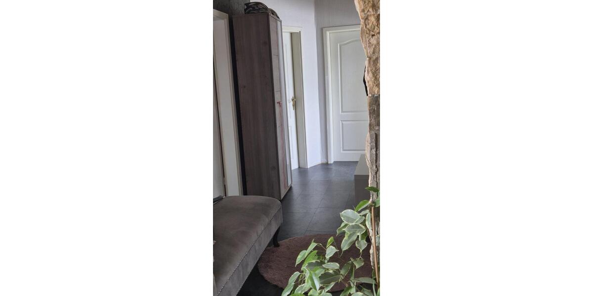 Etagenwohnung Bruckberg - 3 Zimmer, 75 m&sup2;, 150.000&euro; | Angebot:24812677