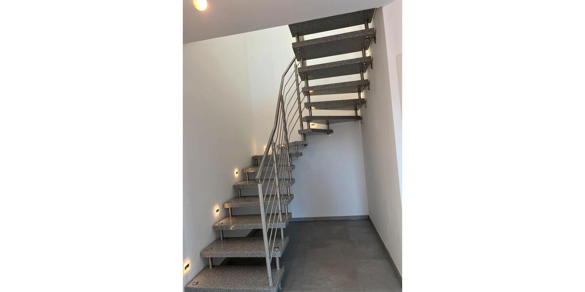 Doppelhaushälfte Windsbach - 6 Zimmer, 160 m&sup2;, 1.950&euro; | Angebot:25513836