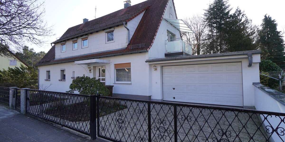 Einfamilienhaus Schwaig b. Nürnberg - 6.5 Zimmer, 200 m&sup2;, 630.000&euro; | Angebot:25869840