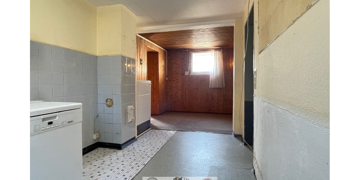 Großes Haus mit Scheune, Garage, Schuppen, Garten, sofort frei. Für Handwerker, Bastler, Sparfüchse - Bauernhaus, Landhaus Eckental Frohnhof | Angebot:25364269