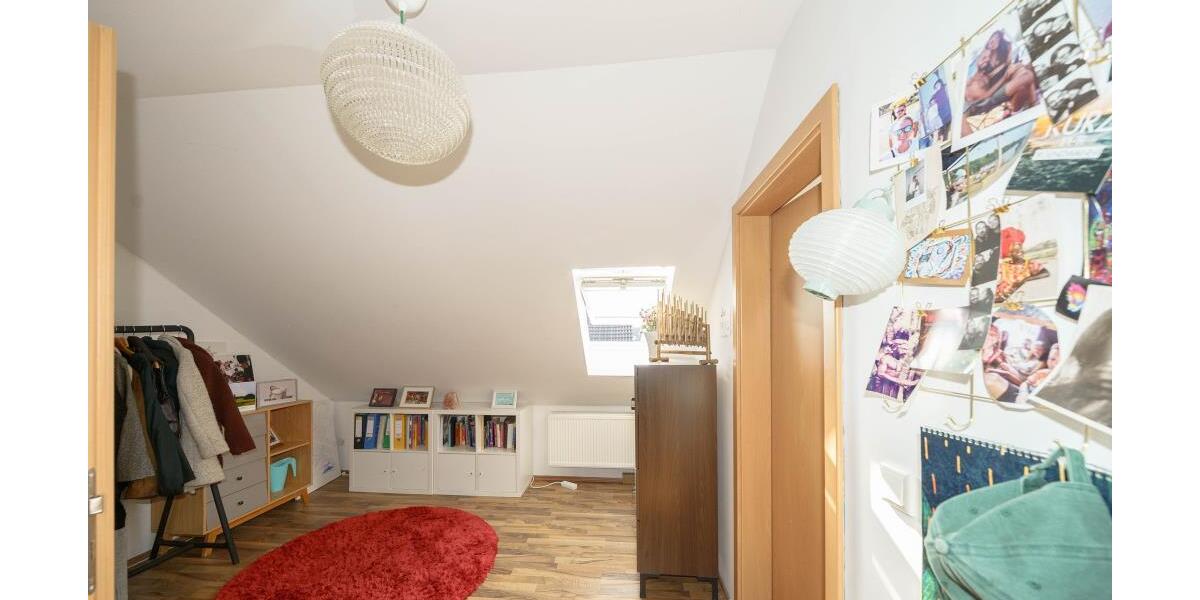 Gepflegtes Reihenmittelhaus in bevorzugter Lage und ruhiger Umgebung - Reihenmittelhaus Nürnberg 10809564000 | Angebot:25806883