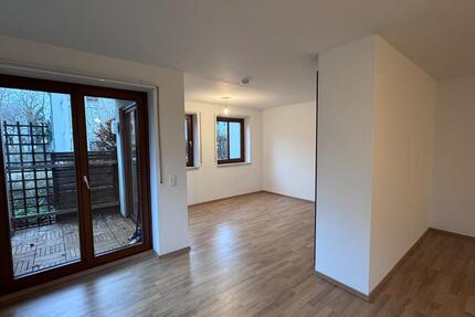 Wohnung Nürnberg Almoshof - 1.5 Zimmer, 57 m&sup2;, 620&euro; | Angebot:25995102