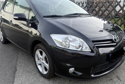 Toyota Auris 80.200 km 8.390 &euro; Fürth 90763