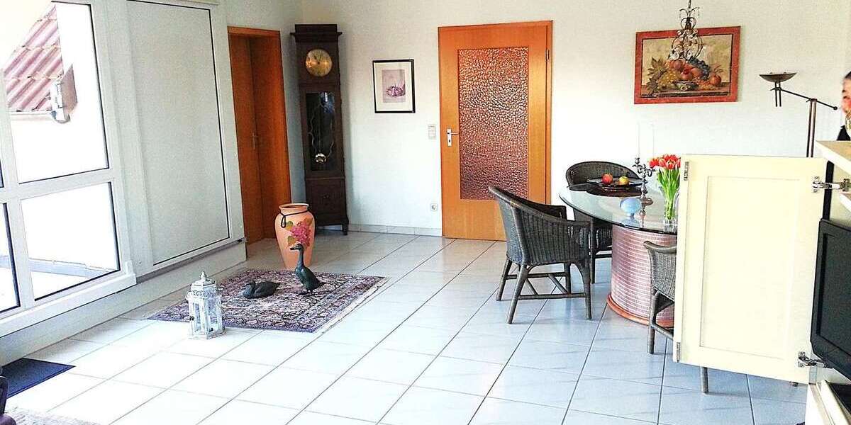 Etagenwohnung Nürnberg Buchenbühl - 3 Zimmer, 91 m&sup2;, 995&euro; | Angebot:26821275
