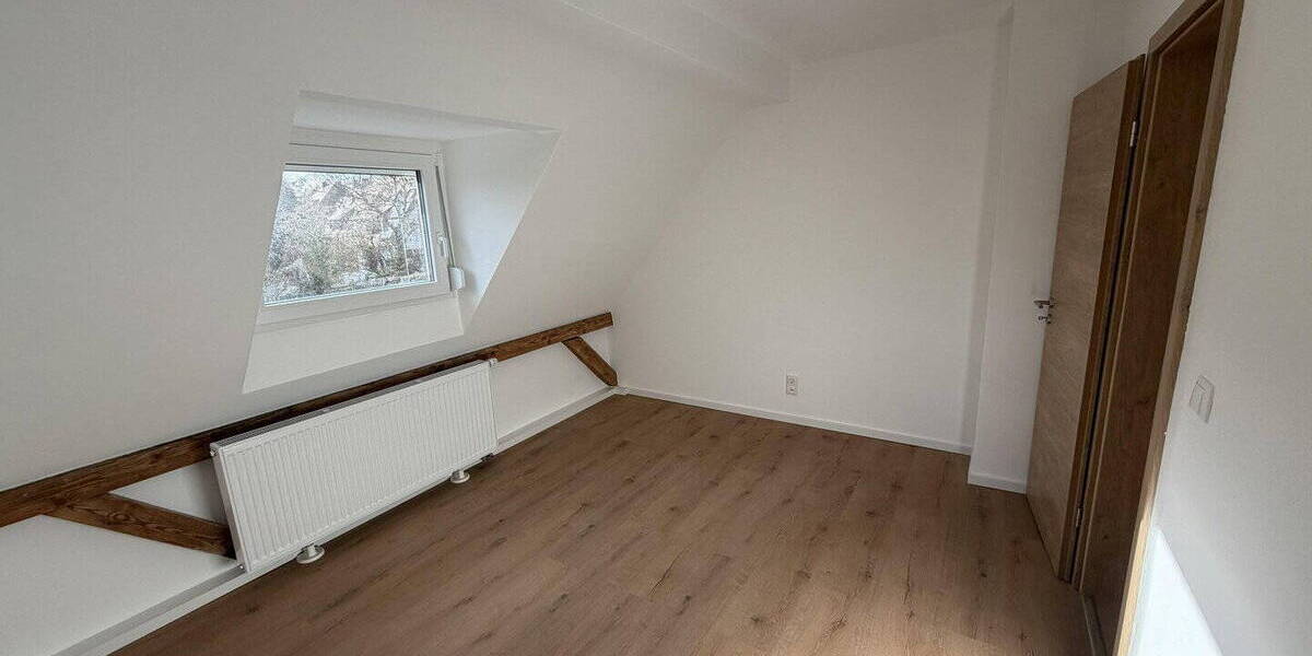 Etagenwohnung Nürnberg Rechenberg - 5 Zimmer, 89 m&sup2;, 1.250&euro; | Angebot:25996830