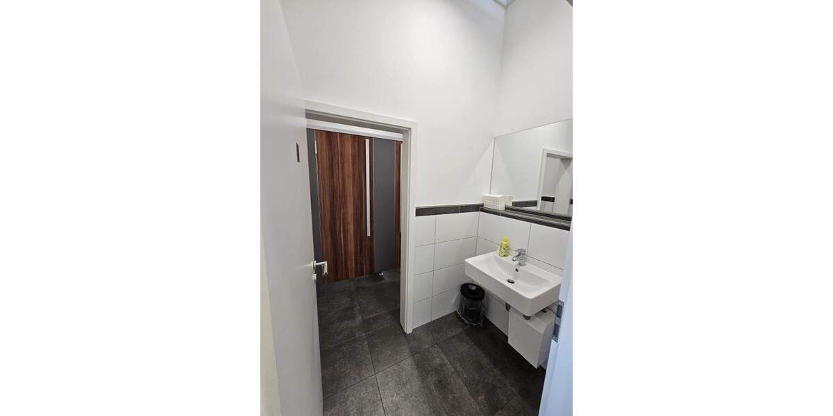 Gewerbeobjekt Lauf Wetzendorf - 2 Zimmer, 76 m&sup2;, 795&euro; | Angebot:25801586