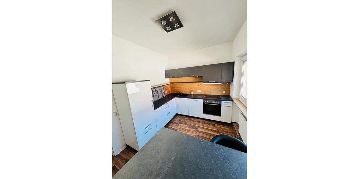 Etagenwohnung Neustadt an der Aisch - 3 Zimmer, 105 m&sup2;, 899&euro; | Angebot:25807270