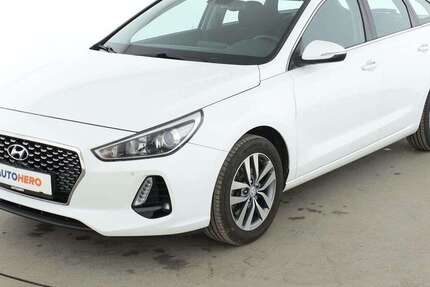 Hyundai i30 54.687 km 12.490 &euro; Nürnberg 90441