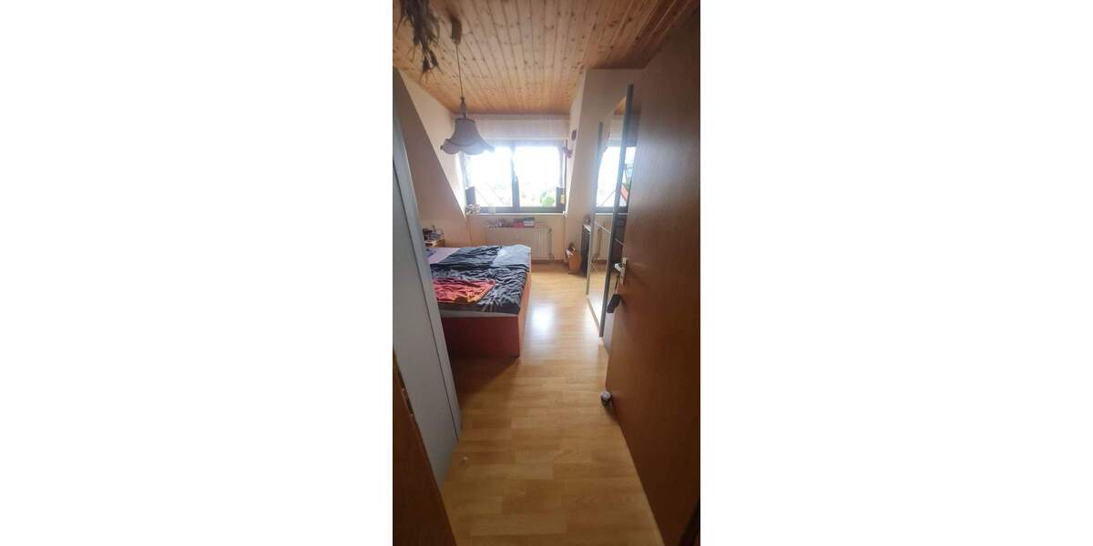 Etagenwohnung Rednitzhembach - 3 Zimmer, 83 m&sup2;, 199.900&euro; | Angebot:25664521