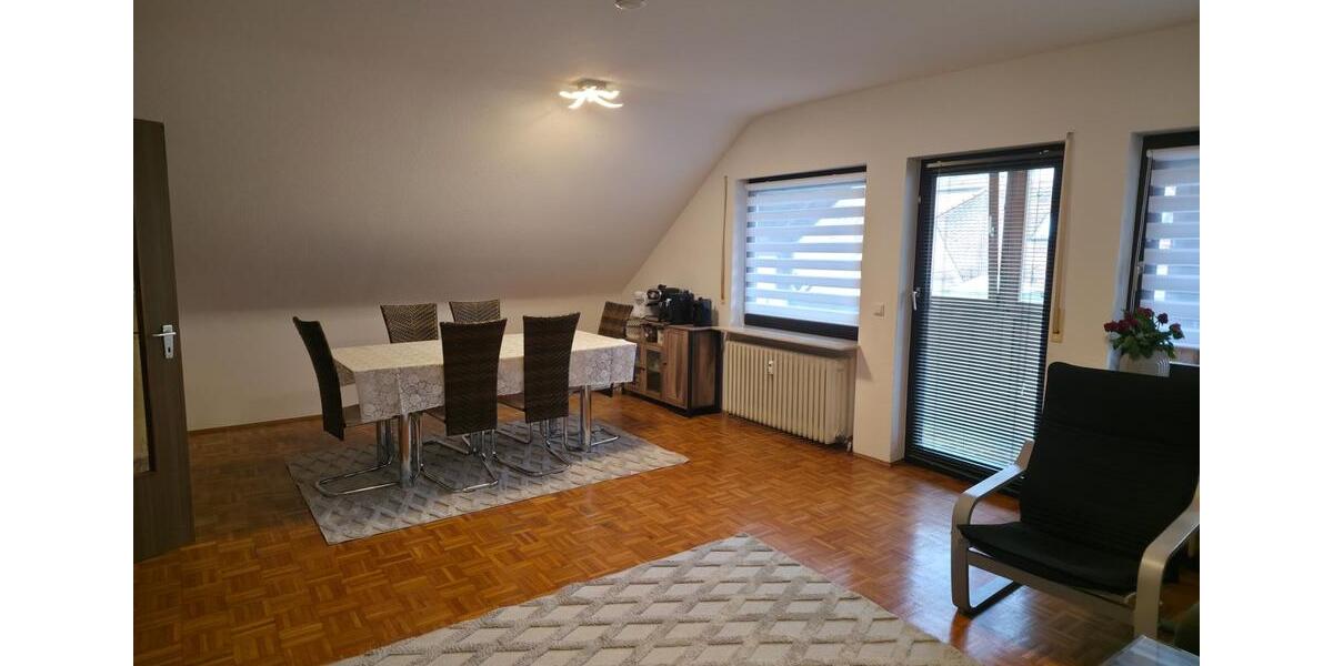 Dachgeschoßwohnung Röthenbach an der Pegnitz - 3 Zimmer, 88 m&sup2;, 900&euro; | Angebot:26492899