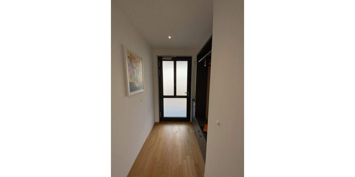 Etagenwohnung Zirndorf - 2 Zimmer, 64 m&sup2;, 1.100&euro; | Angebot:25896526