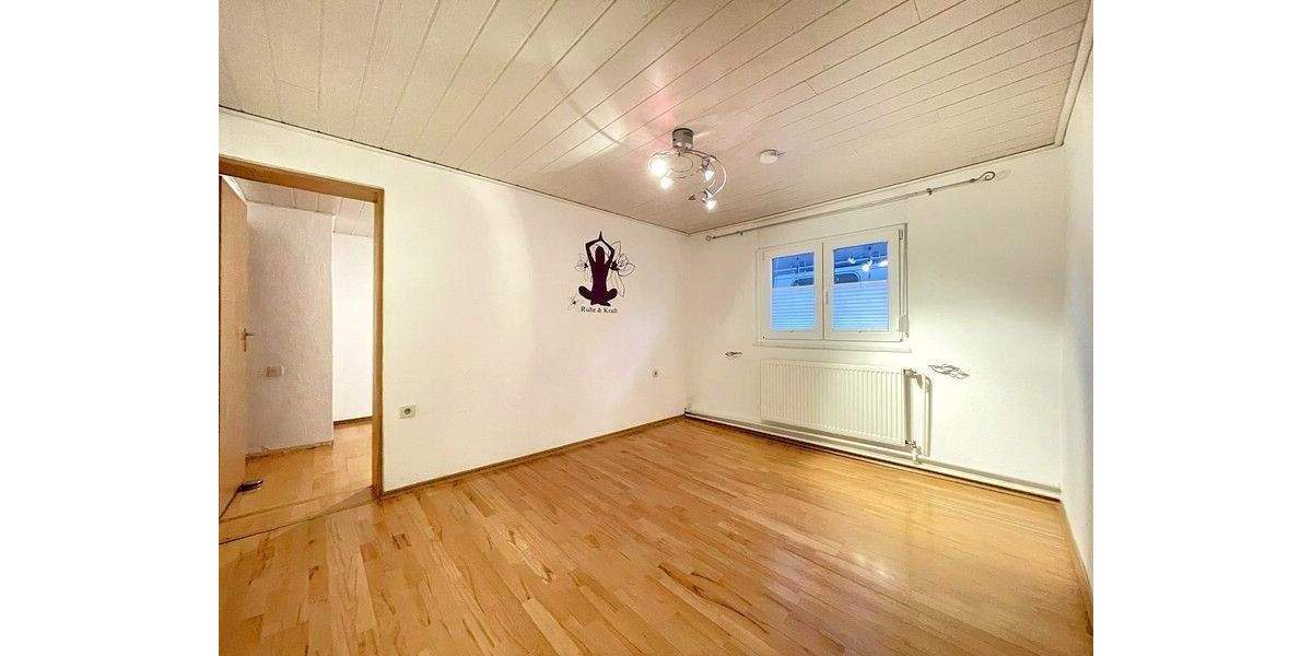 Einfamilienhaus Lauf - 5 Zimmer, 117 m&sup2;, 258.000&euro; | Angebot:25699464