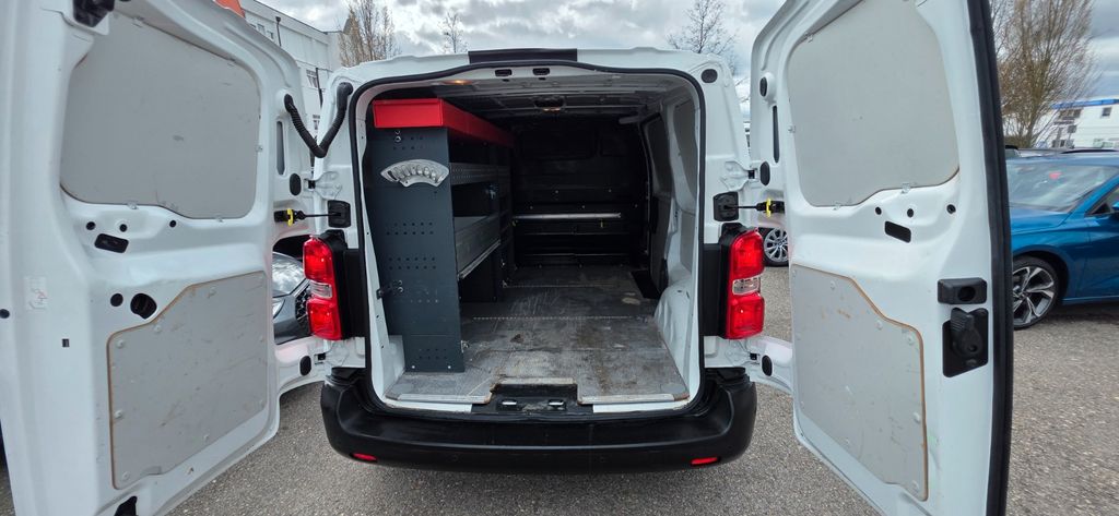 Opel Vivaro 119.769 km 11.890 &euro; Fürth 90763