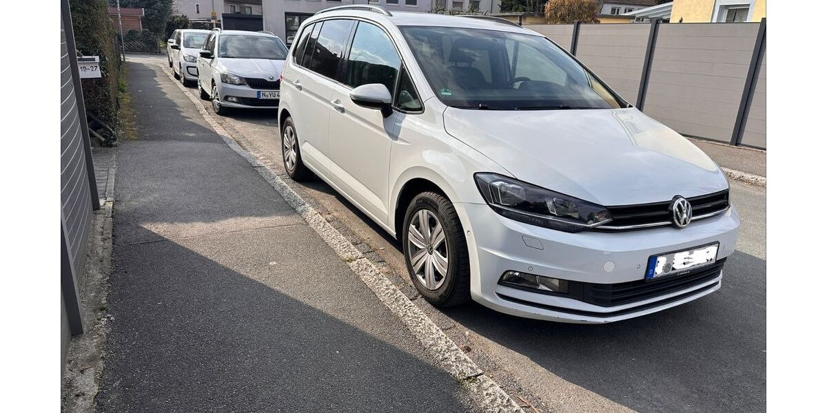 VW Touran 249.244 km 7.500 &euro; Fürth 90768