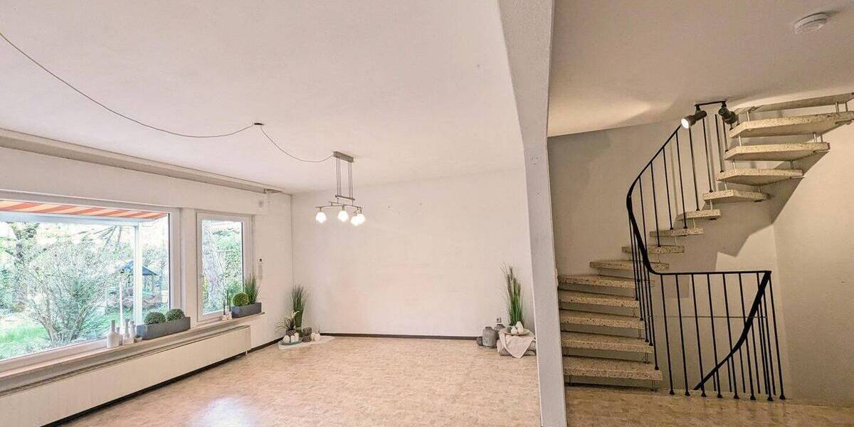 Mehrfamilienhaus, Wohnhaus Nürnberg Langwasser - 7 Zimmer, 166 m&sup2;, 549.000&euro; | Angebot:26242982