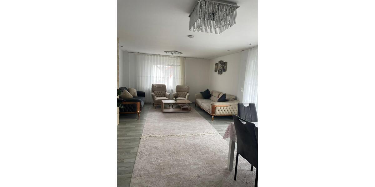 Etagenwohnung Nürnberg Schnepfenreuth - 3 Zimmer, 100 m&sup2;, 1.500&euro; | Angebot:25876481