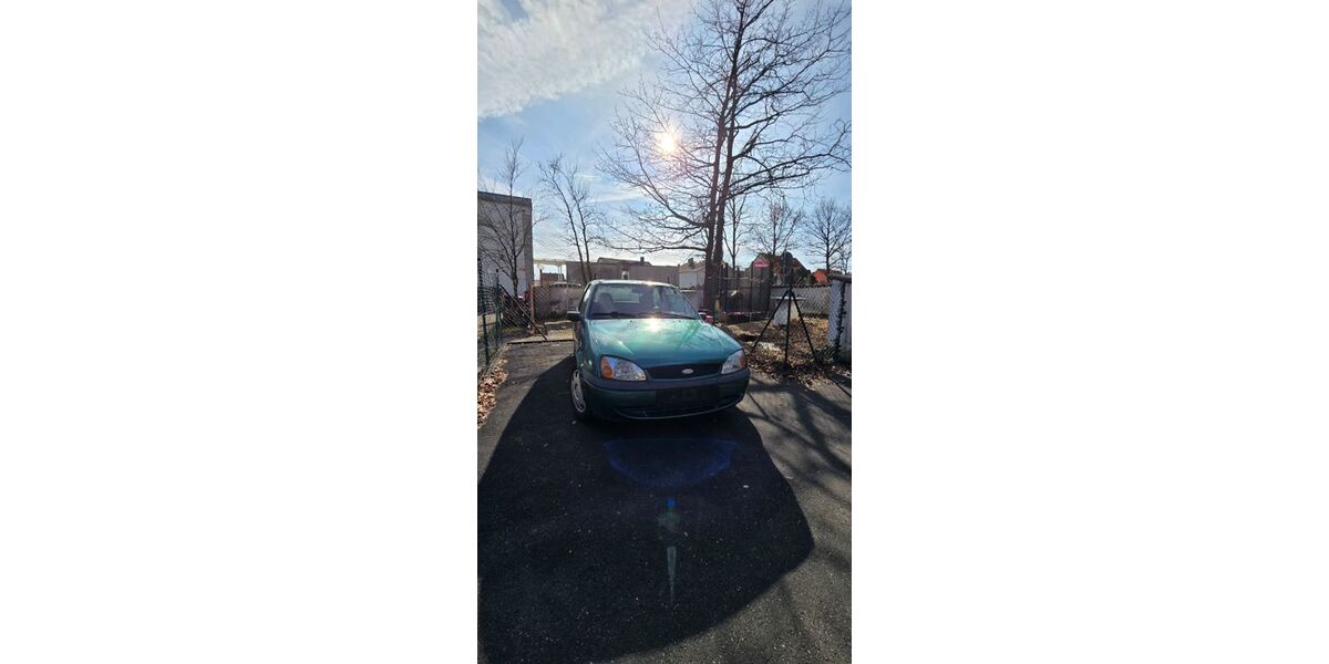 Ford Fiesta 161.000 km 690 &euro; Eckental 90542