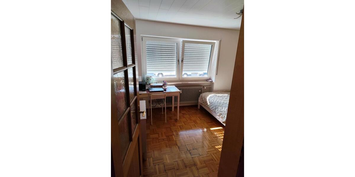 Erdgeschoßwohnung Neuendettelsau - 4 Zimmer, 103 m&sup2;, 1.100&euro; | Angebot:25862181