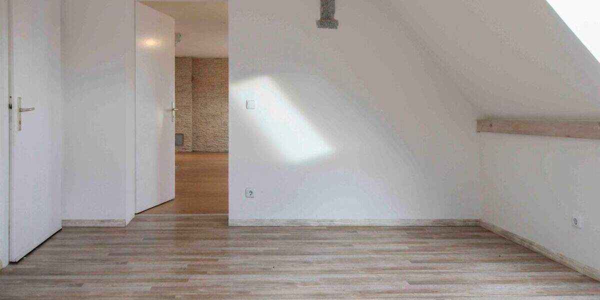 Mehrfamilienhaus, Wohnhaus Fürth Unterfarrnbach - 7 Zimmer, 528.000&euro; | Angebot:25880888