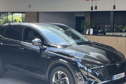 Nissan Qashqai 13.221 km 25.740 &euro; Cadolzburg bei Nürnberg 90556