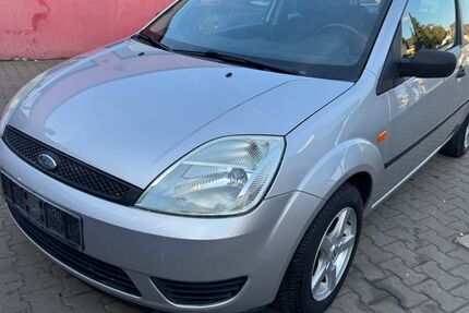 Ford Fiesta 100.000 km 2.490 &euro; Forchheim 91301