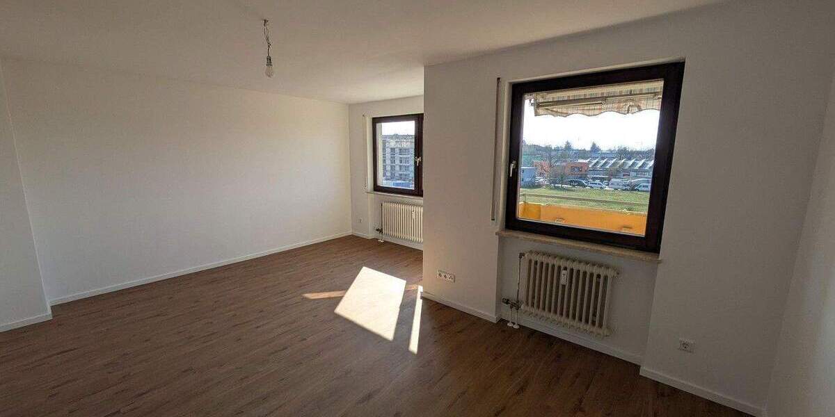 Etagenwohnung Nürnberg Laufamholz - 2 Zimmer, 61 m&sup2;, 860&euro; | Angebot:25782544