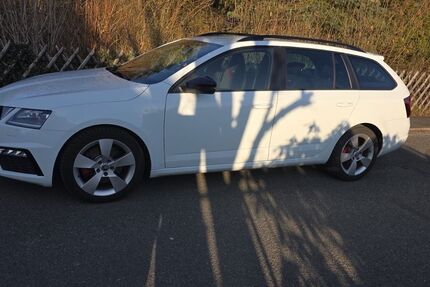 Skoda Octavia 124.500 km 16.300 &euro; Hemhofen 91334