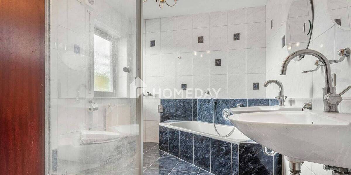 Einfamilienhaus Neunkirchen a. Brand Neunkirchen - 8 Zimmer, 211 m&sup2;, 595.000&euro; | Angebot:25738059