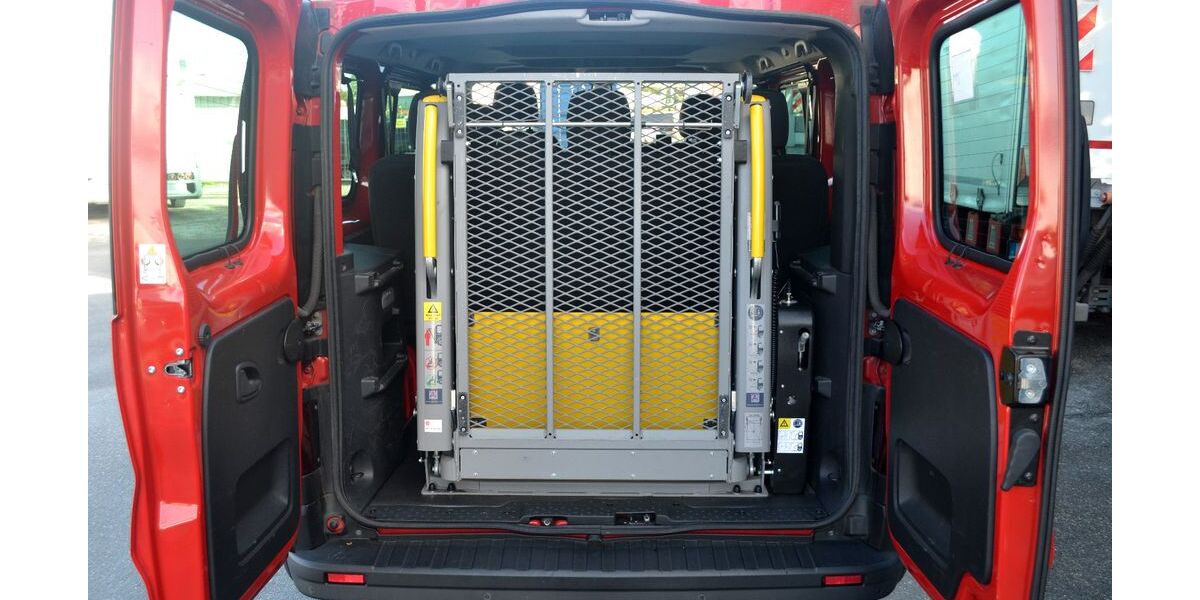 Opel Vivaro 101.859 km 16.980 &euro; Nürnberg 90408