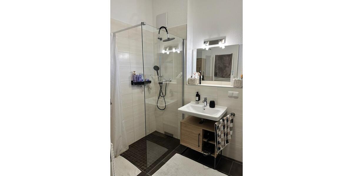 Einfamilienhaus Erlangen Bruck - 2 Zimmer, 64 m&sup2;, 1.050&euro; | Angebot:26621758