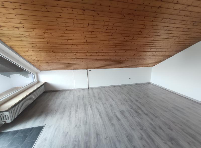 3- Zi. DG Wohnung mit 2 Balkonen und Garage - Etagenwohnung Hemhofen | Angebot:22401892