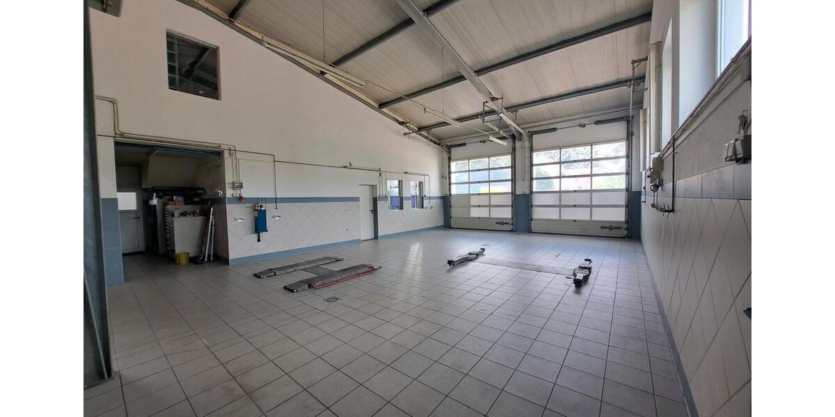 Gewerbeobjekt Pyrbaum - 2.100&euro; | Angebot:25945848