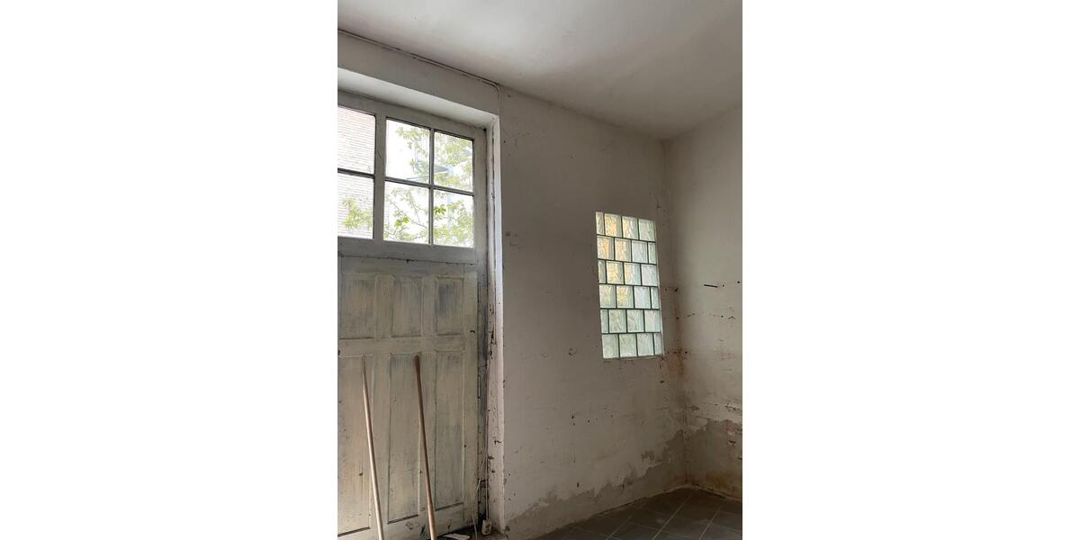 Etagenwohnung Nürnberg Sankt Leonhard - 8 Zimmer, 200 m&sup2;, 300.000&euro; | Angebot:26998845