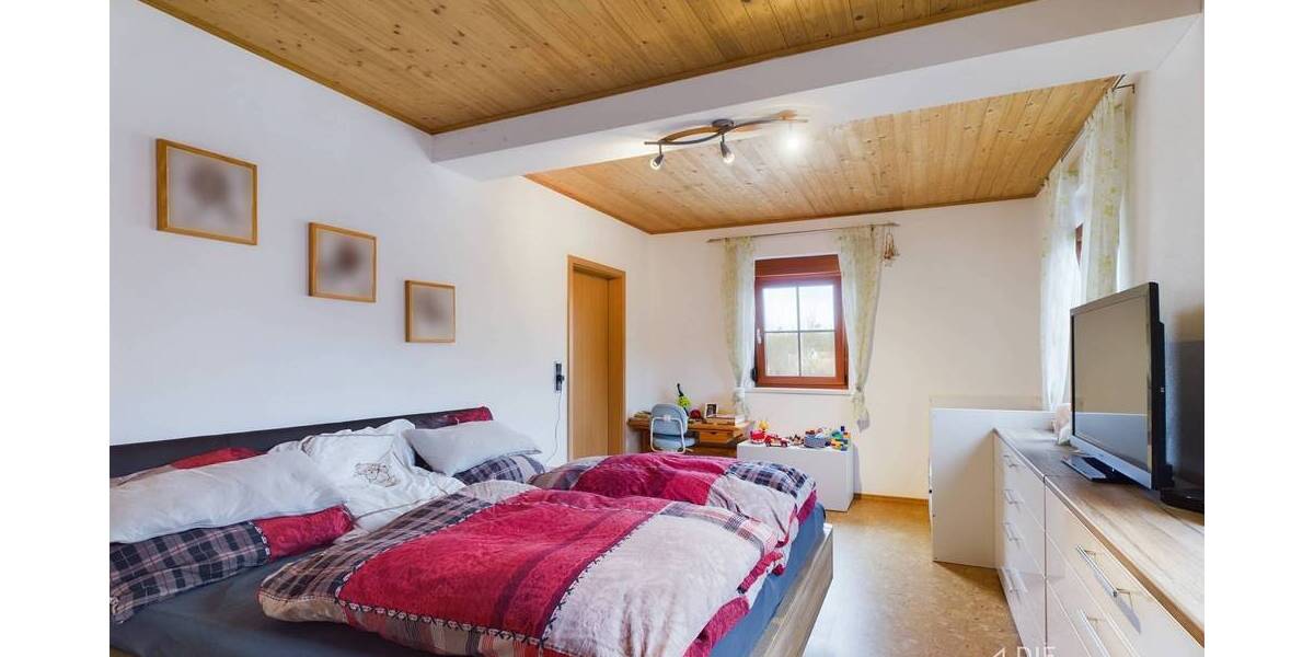 Mehrfamilienhaus, Wohnhaus Lauf an der Pegnitz Bullach - 9 Zimmer, 110 m&sup2;, 700.000&euro; | Angebot:25672588