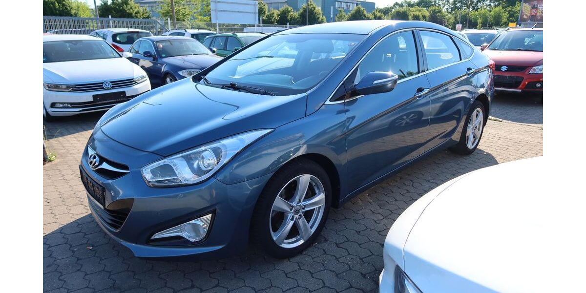 Hyundai i40 138.000 km 9.990 &euro; Nürnberg 90439