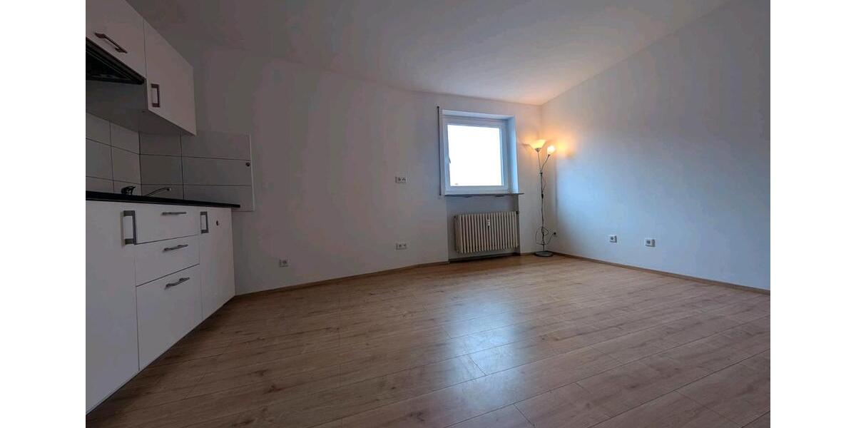 Etagenwohnung Nürnberg Gleißhammer - 1 Zimmer, 25 m&sup2;, 670&euro; | Angebot:26023289