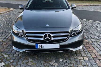 Mercedes-Benz 220 142.000 km 22.000 &euro; Nürnberg 90429