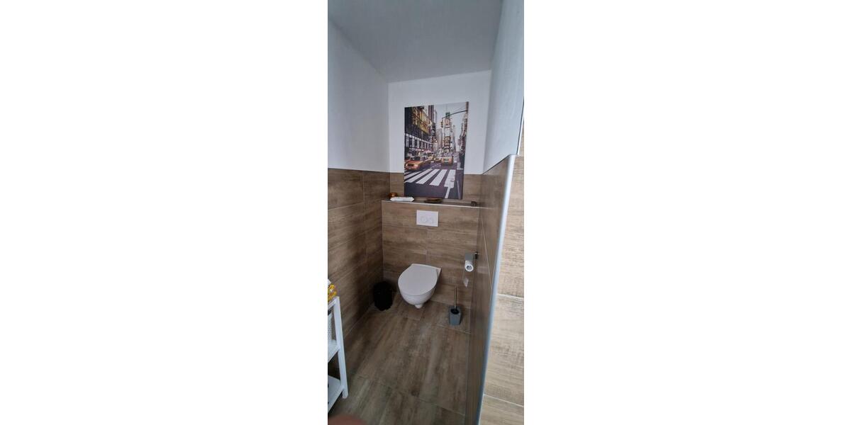 Einfamilienhaus Windsbach - 7 Zimmer, 250 m&sup2;, 490.000&euro; | Angebot:25052583