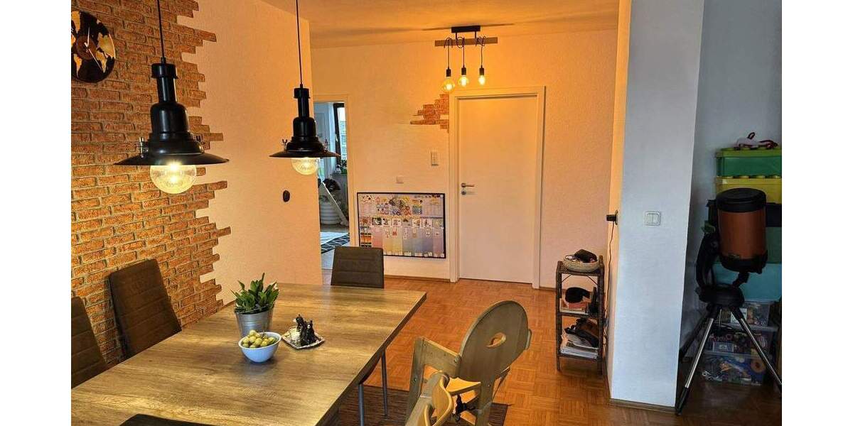 Etagenwohnung Möhrendorf - 3 Zimmer, 92 m&sup2;, 335.000&euro; | Angebot:25669584