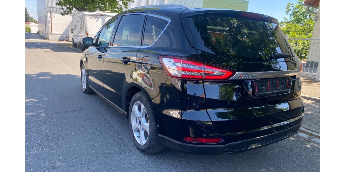 Ford S-Max 183.000 km 9.900 &euro; Nürnberg 90431