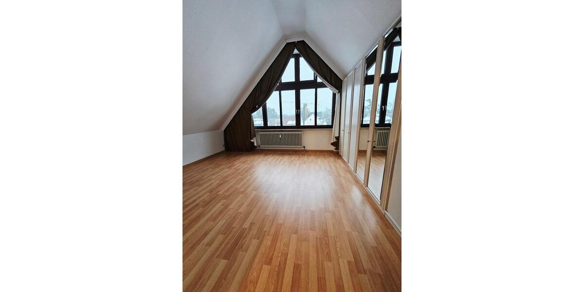 Maisonettenwohnung Nürnberg Erlenstegen - 3.5 Zimmer, 104 m&sup2;, 1.350&euro; | Angebot:25374327