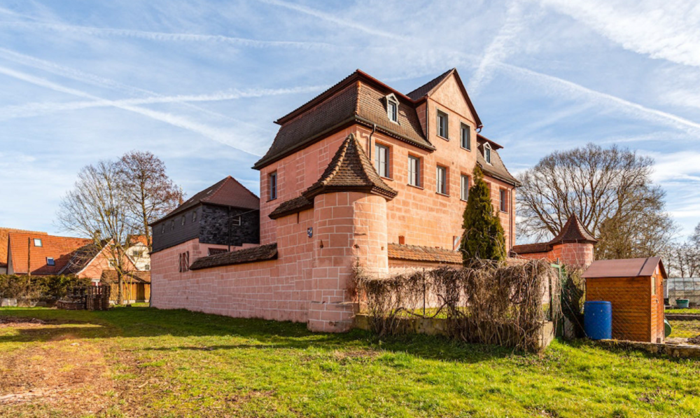 Einfamilienhaus Lonnerstadt - 12 Zimmer, 362 m&sup2;, 545.000&euro; | Angebot:25397557