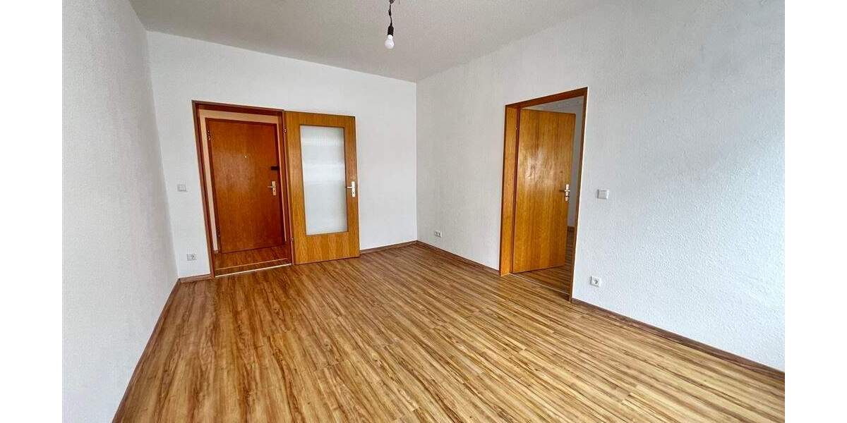 Etagenwohnung Nürnberg Rosenau - 4 Zimmer, 92 m&sup2;, 1.000&euro; | Angebot:25661481