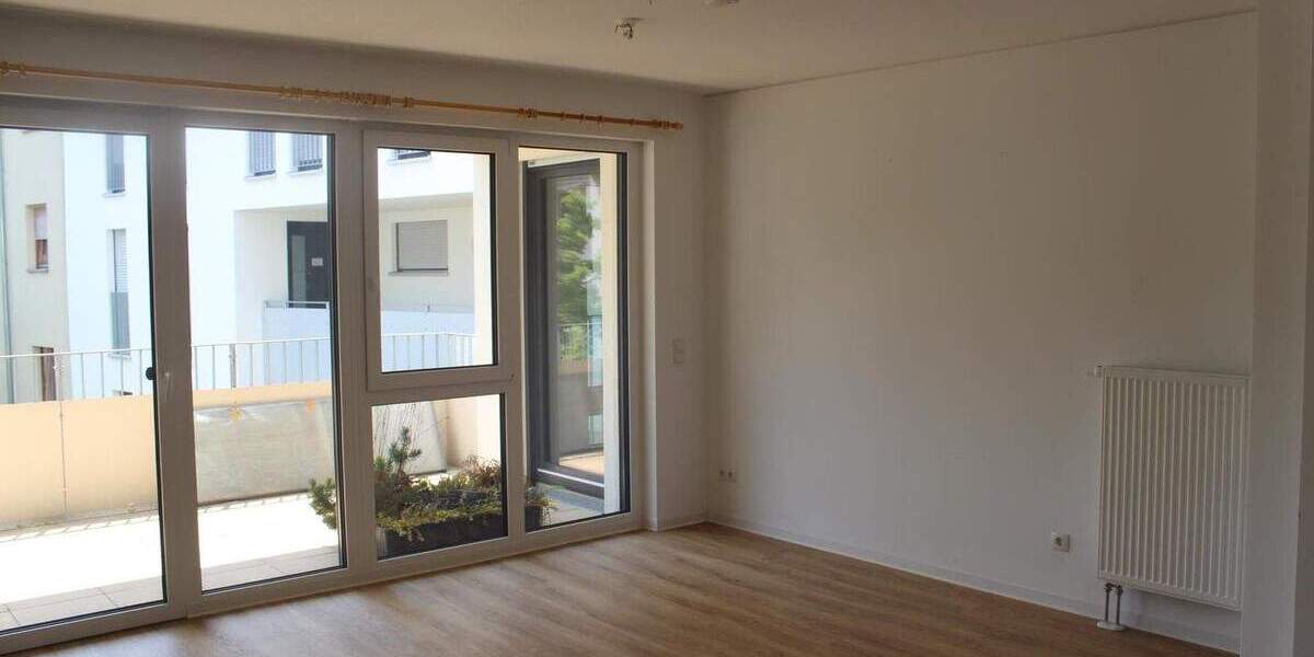 Etagenwohnung Nürnberg Steinbühl - 2 Zimmer, 73 m&sup2;, 298.000&euro; | Angebot:25748651