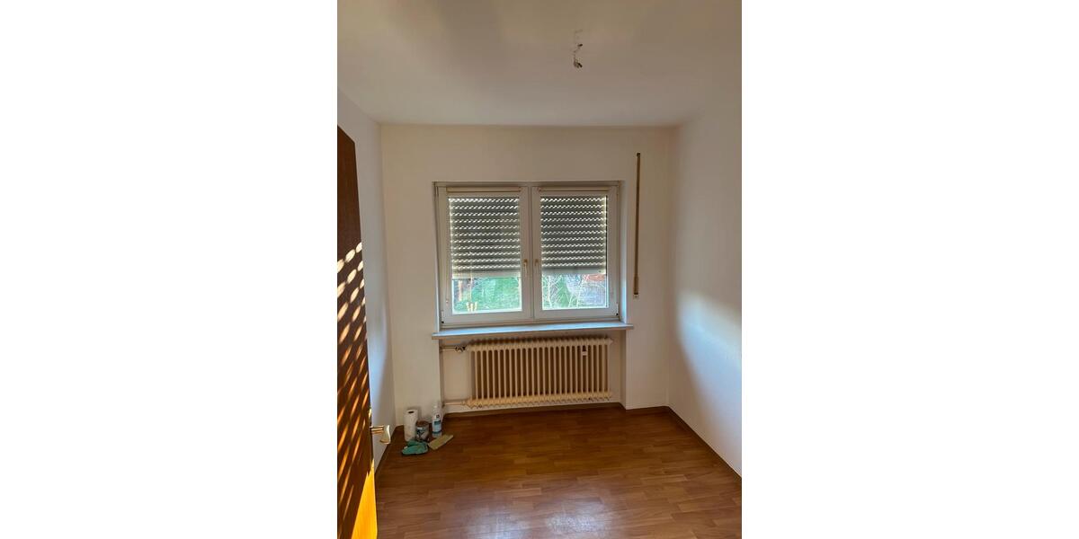 Etagenwohnung Burgthann - 4 Zimmer, 75 m&sup2;, 900&euro; | Angebot:25907860