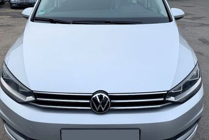 VW Touran 143.700 km 18.100 &euro; Nürnberg 90441