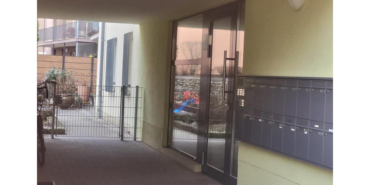 Etagenwohnung Nürnberg - 3 Zimmer, 85 m&sup2;, 1.450&euro; | Angebot:25641021