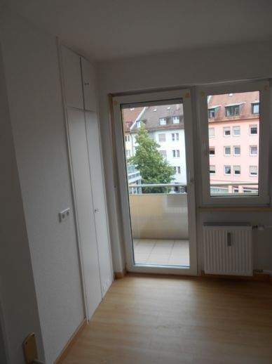 Etagenwohnung Nürnberg Rennweg - 3 Zimmer, 82 m&sup2;, 900&euro; | Angebot:25727667