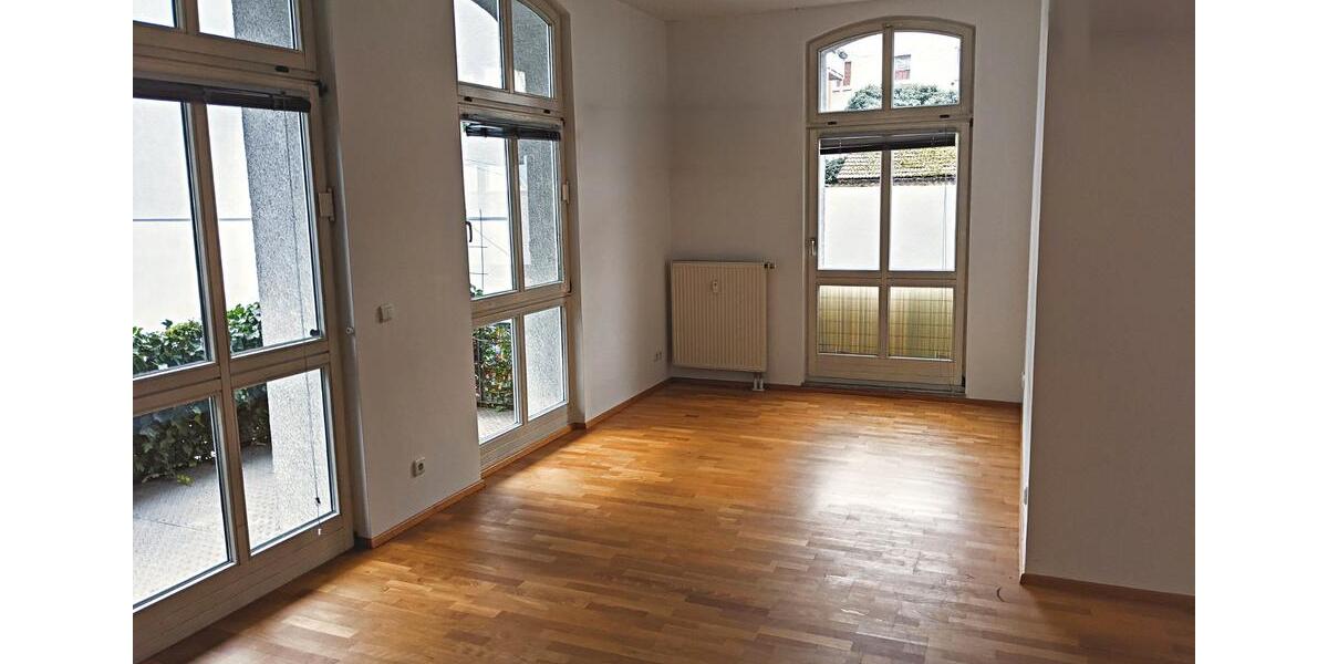 Hochparterre Nürnberg Eberhardshof - 3 Zimmer, 98 m&sup2;, 385.000&euro; | Angebot:27292057